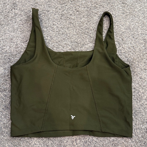 Old Navy Active | EUC Lot of Powersoft Tank Tops with Built-In Bras - Picture 10 of 16